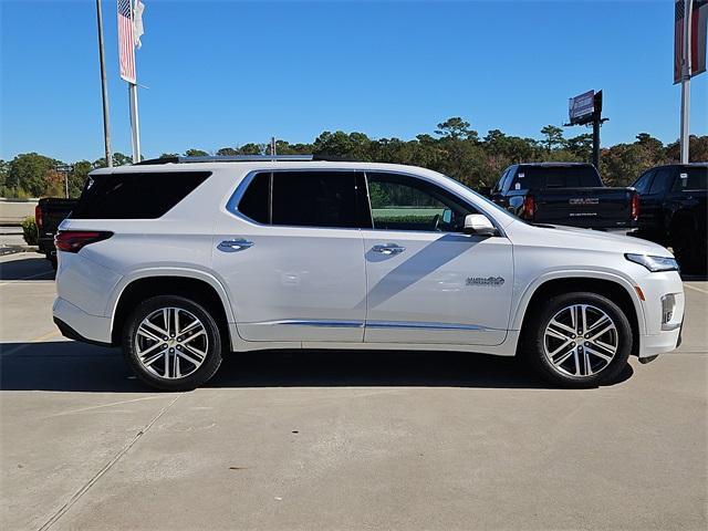 used 2022 Chevrolet Traverse car, priced at $33,986