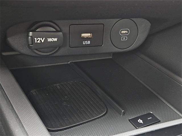 new 2025 Hyundai ELANTRA HEV car, priced at $20,189