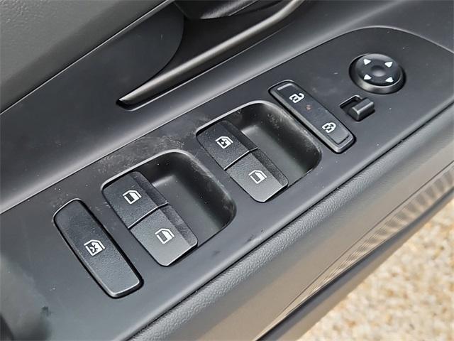 new 2025 Hyundai ELANTRA HEV car, priced at $20,189