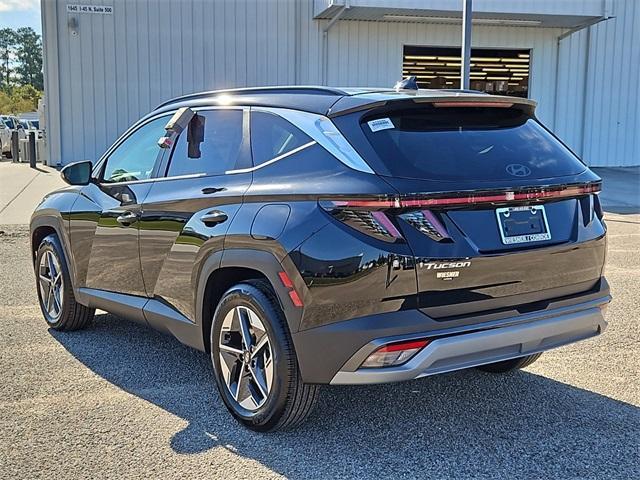 new 2025 Hyundai Tucson car, priced at $25,595