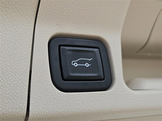 used 2021 GMC Acadia car, priced at $28,999