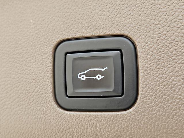 used 2021 GMC Yukon XL car, priced at $43,982