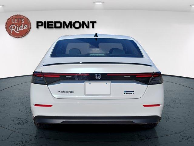 new 2026 Honda Accord Hybrid car