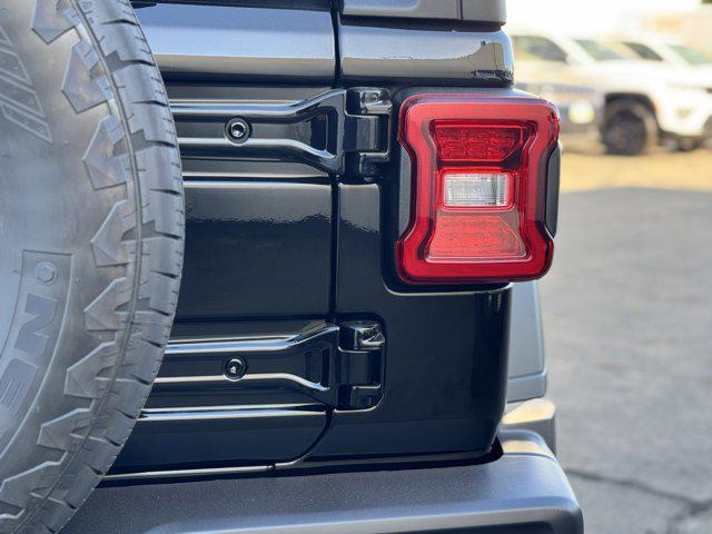 new 2025 Jeep Wrangler car, priced at $48,695