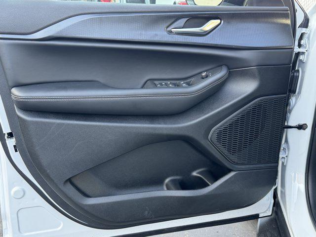 new 2025 Jeep Grand Cherokee L car, priced at $44,381