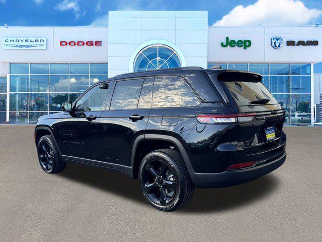 new 2025 Jeep Grand Cherokee car, priced at $40,743