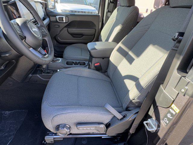 new 2025 Jeep Wrangler car, priced at $46,444