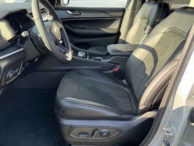 new 2025 Jeep Grand Cherokee L car, priced at $46,295