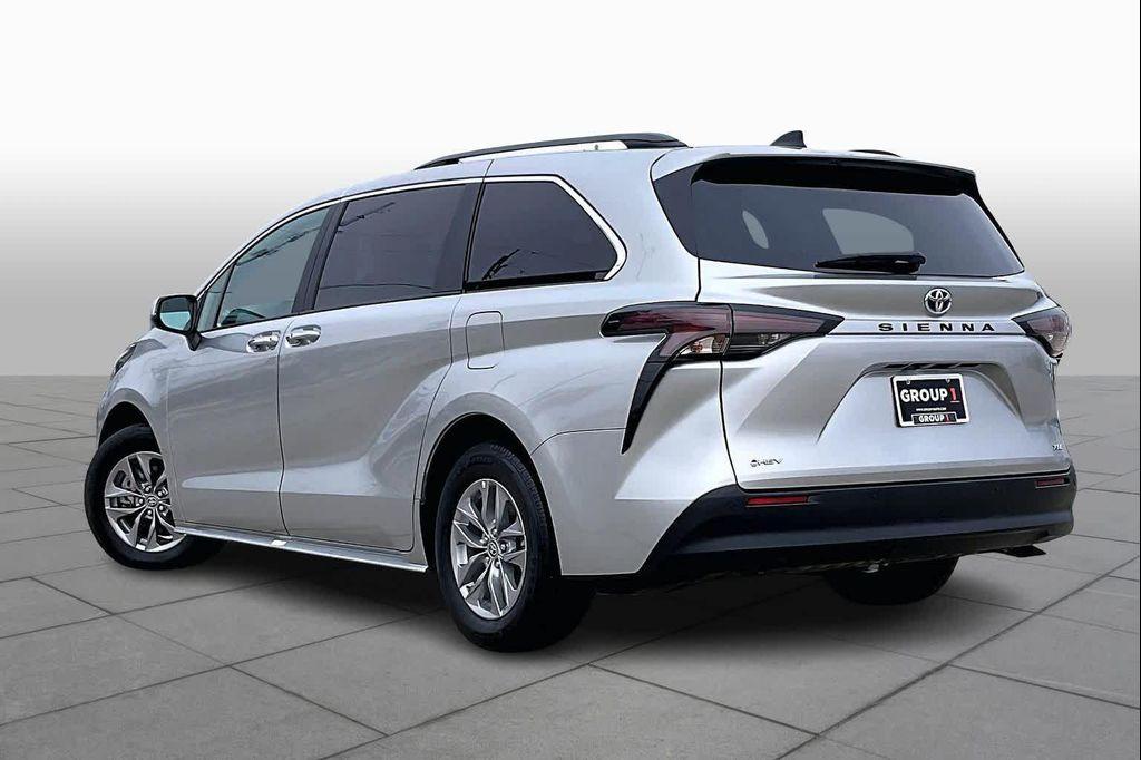 used 2025 Toyota Sienna car, priced at $41,995