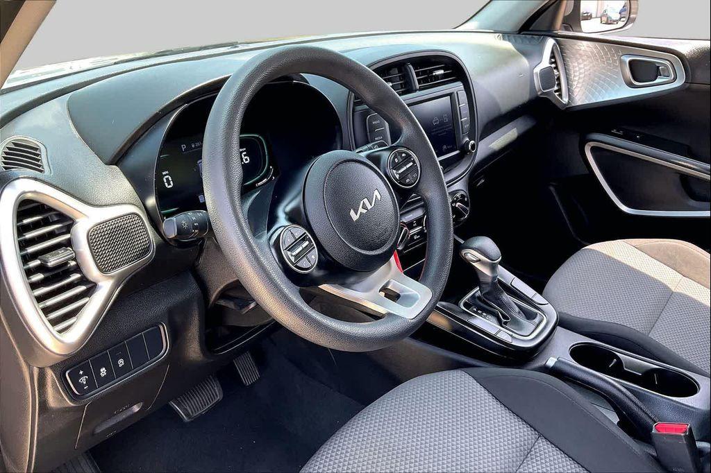 used 2024 Kia Soul car, priced at $15,931