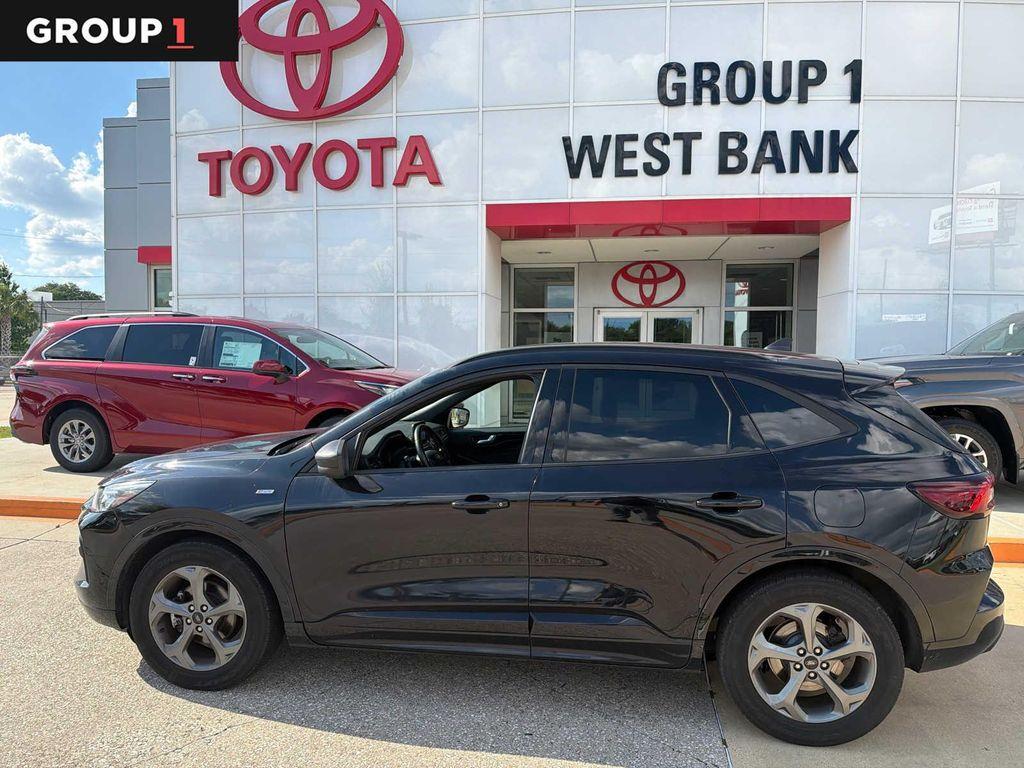used 2024 Ford Escape car, priced at $22,038
