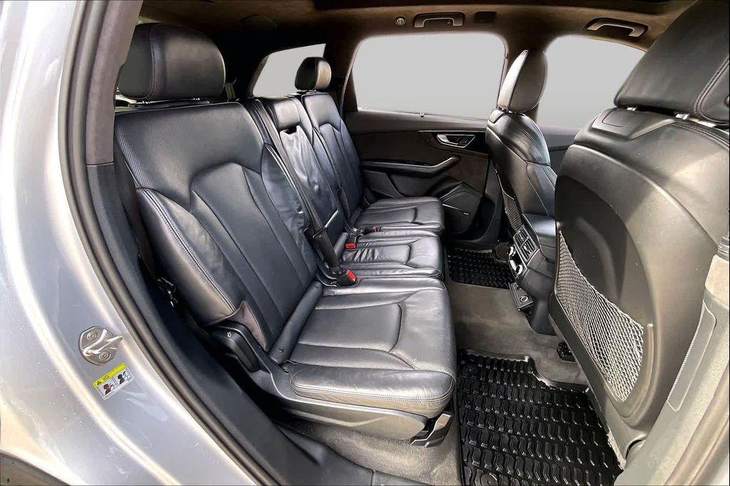 used 2017 Audi Q7 car, priced at $19,284