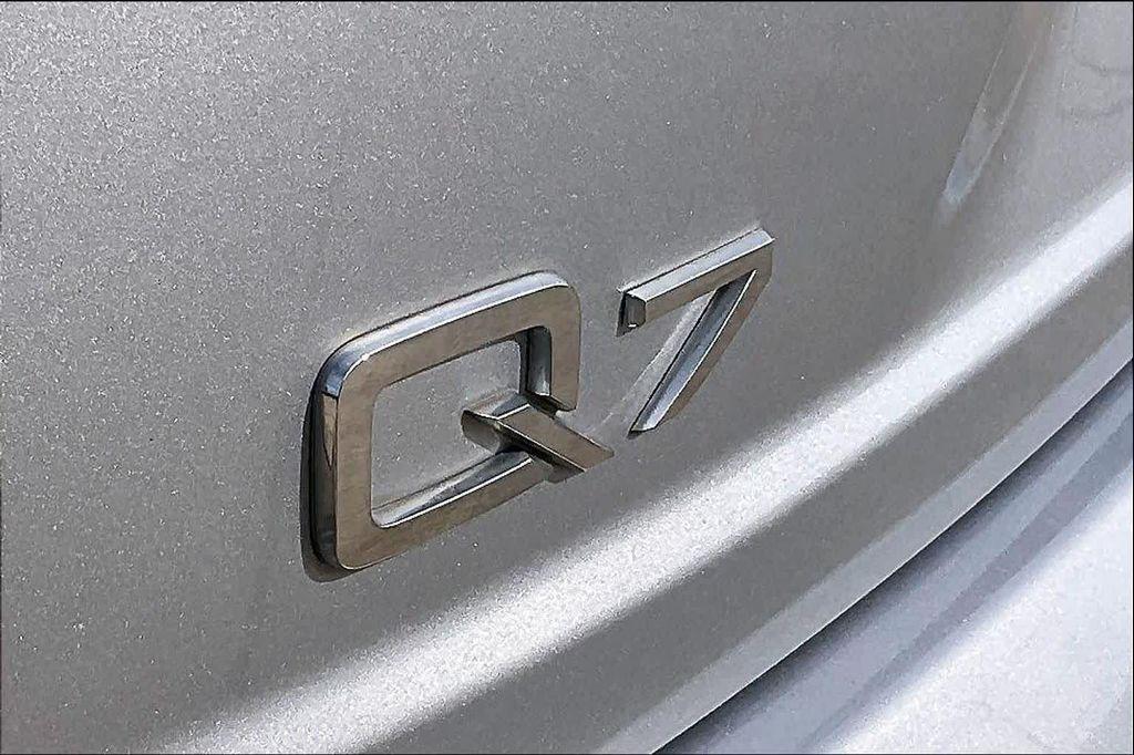 used 2017 Audi Q7 car, priced at $19,284