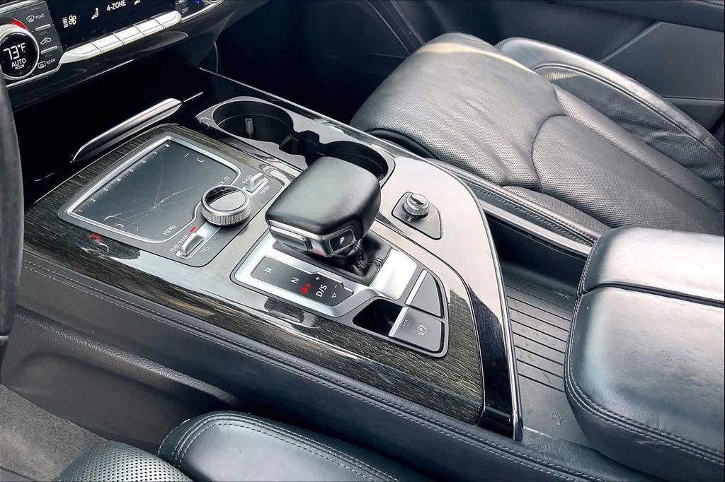 used 2017 Audi Q7 car, priced at $19,284