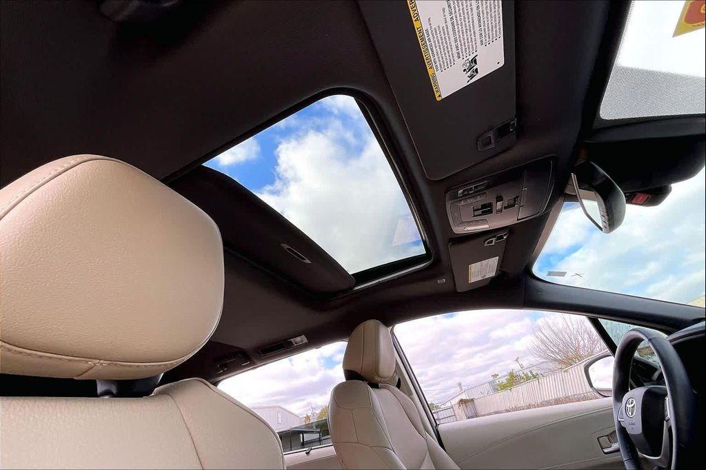 used 2022 Toyota Sienna car, priced at $38,600