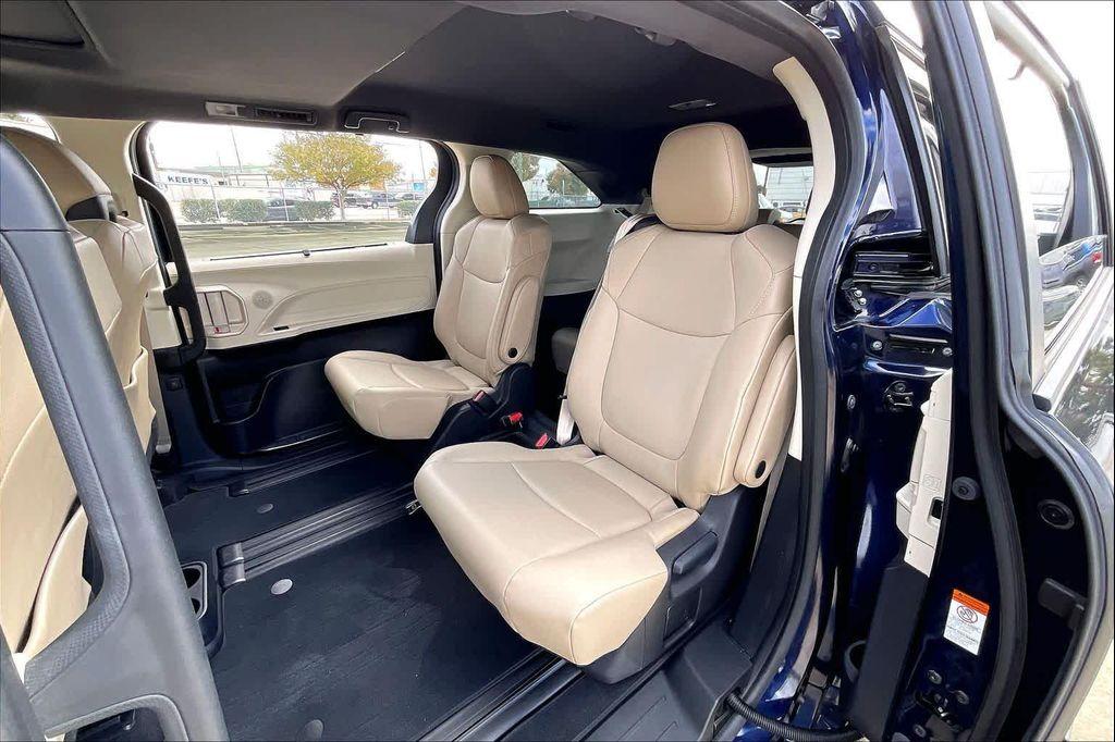 used 2022 Toyota Sienna car, priced at $38,600