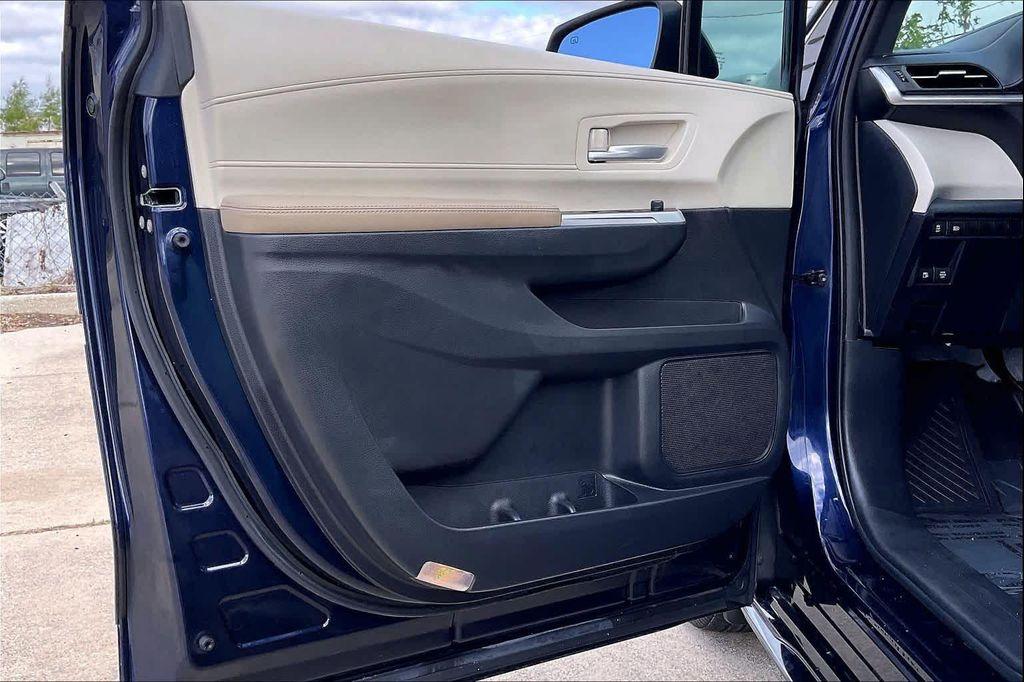 used 2022 Toyota Sienna car, priced at $38,600