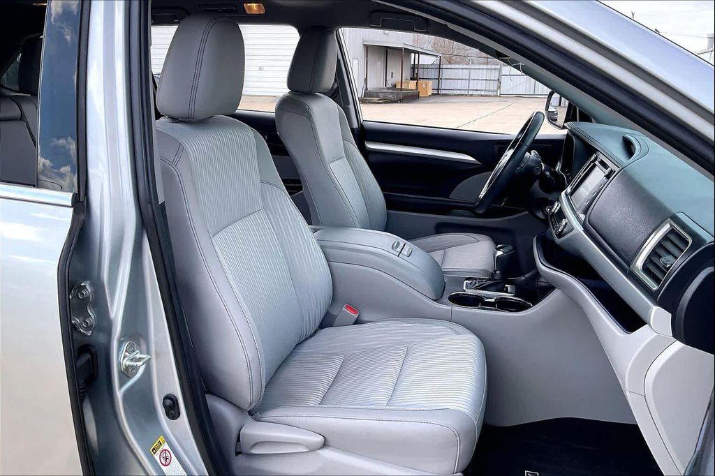 used 2019 Toyota Highlander car, priced at $22,955