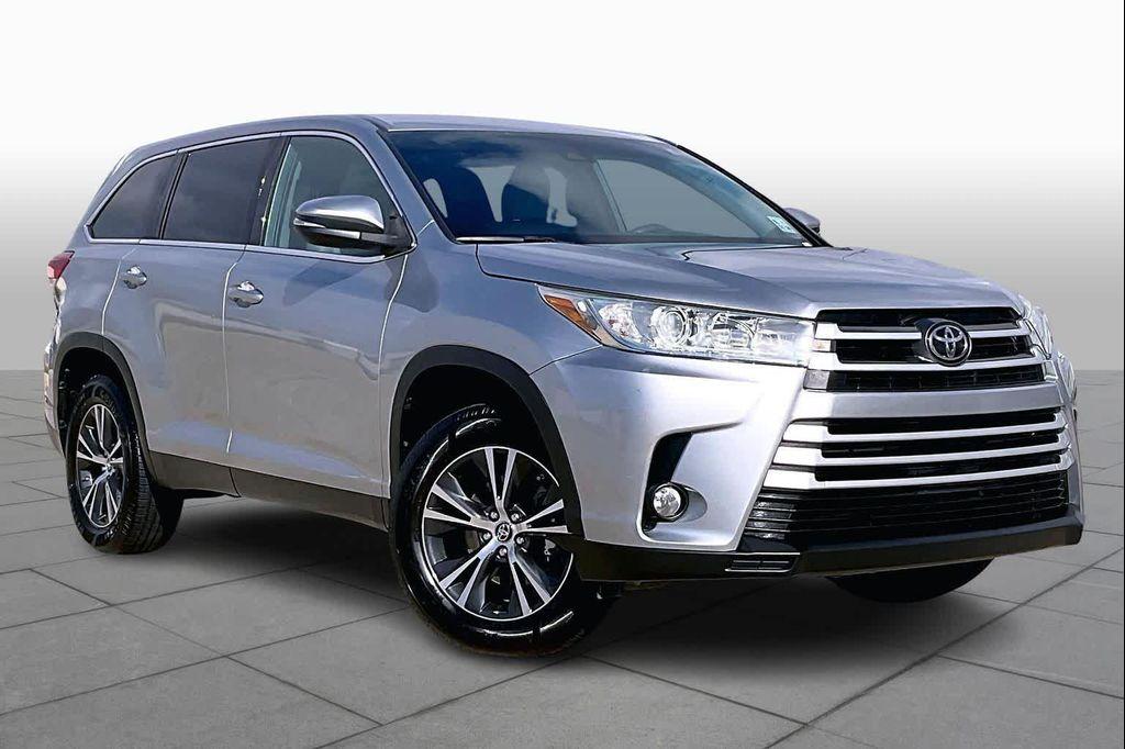 used 2019 Toyota Highlander car, priced at $22,955