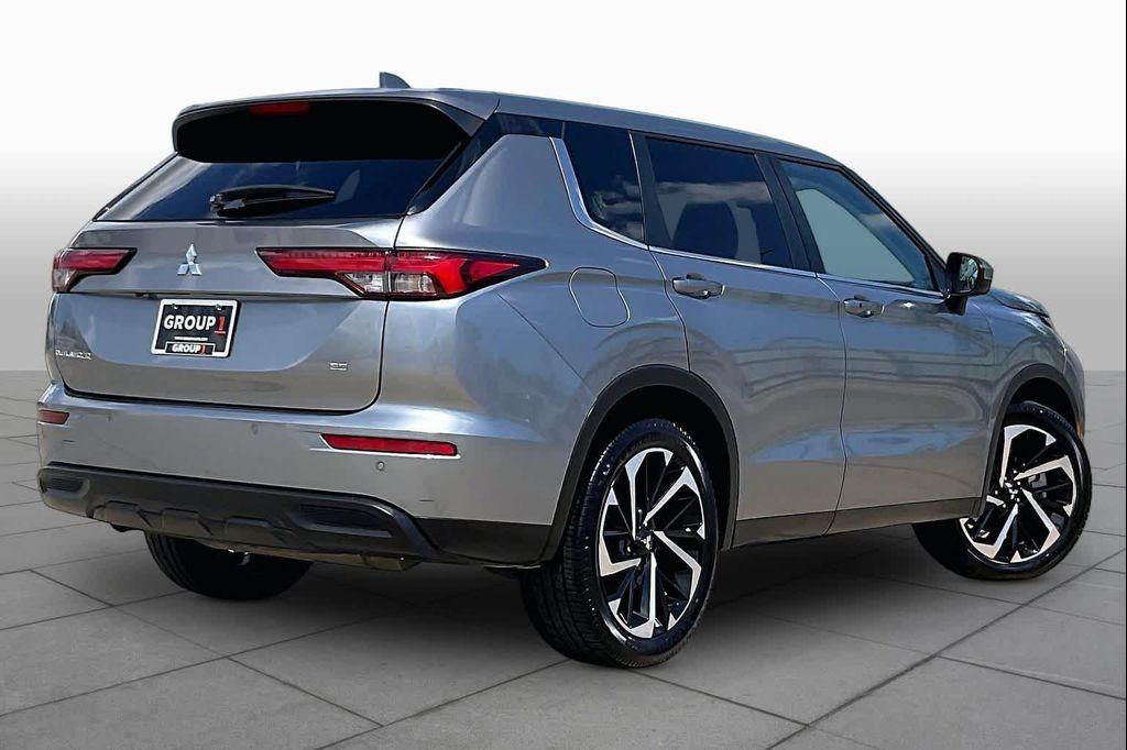 used 2024 Mitsubishi Outlander car, priced at $24,946