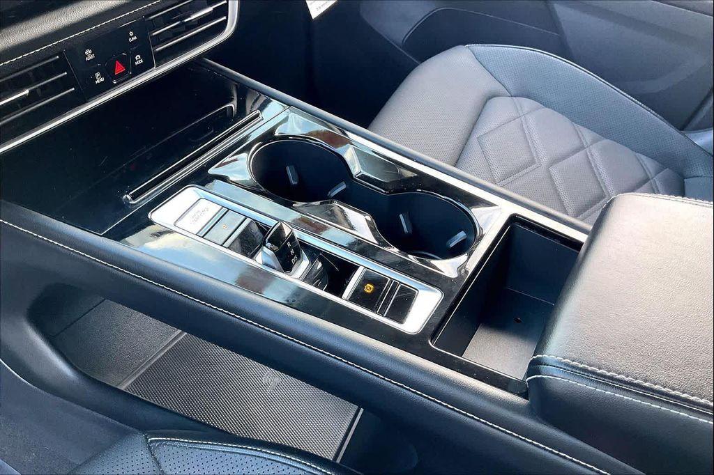 used 2024 Volkswagen Atlas car, priced at $27,000