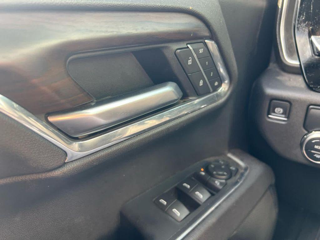 used 2025 GMC Sierra 1500 car, priced at $40,748