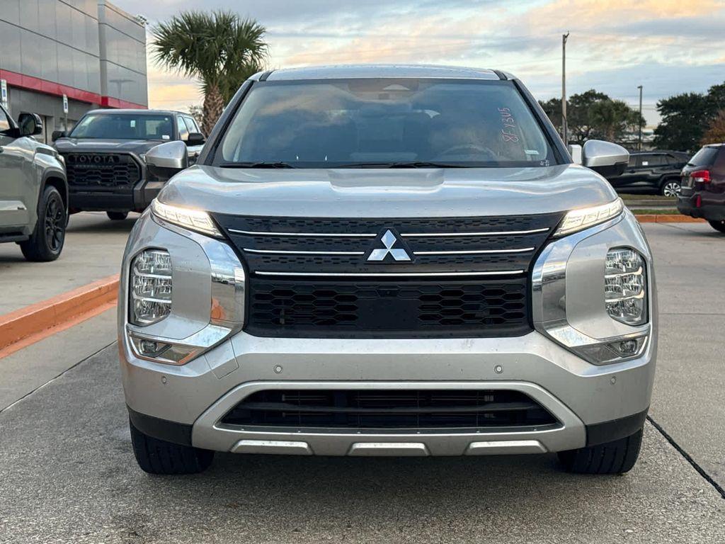 used 2024 Mitsubishi Outlander car, priced at $21,995