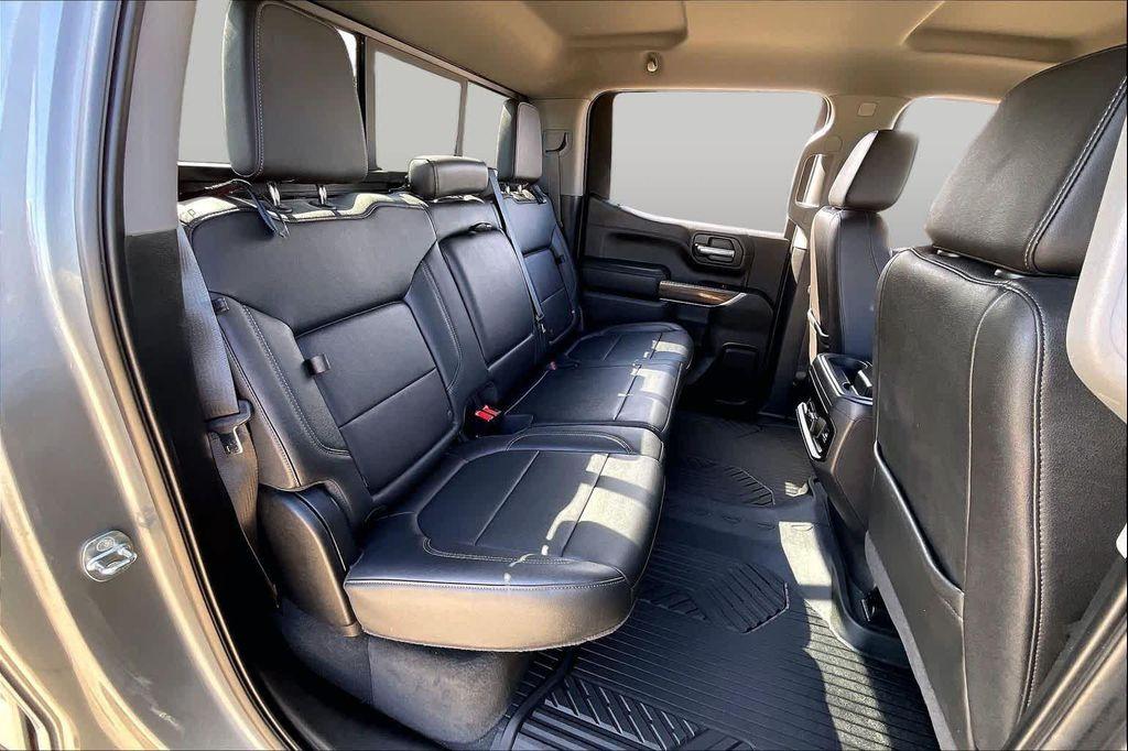 used 2021 Chevrolet Silverado 1500 car, priced at $32,367