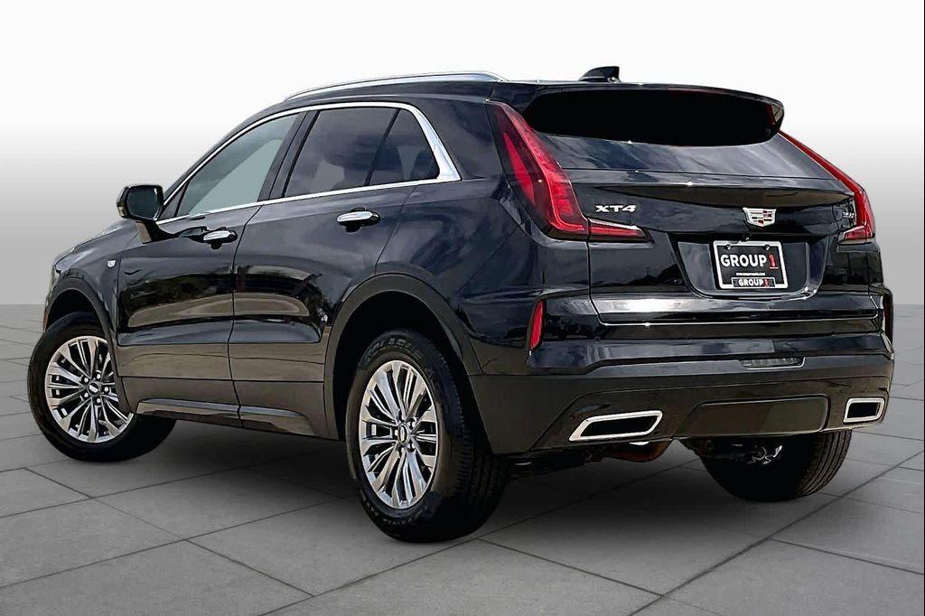 used 2024 Cadillac XT4 car, priced at $27,673