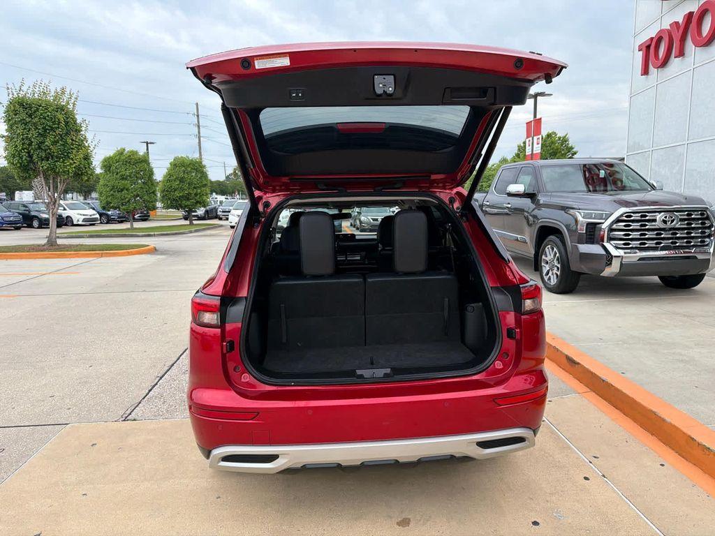 used 2024 Mitsubishi Outlander car, priced at $23,995