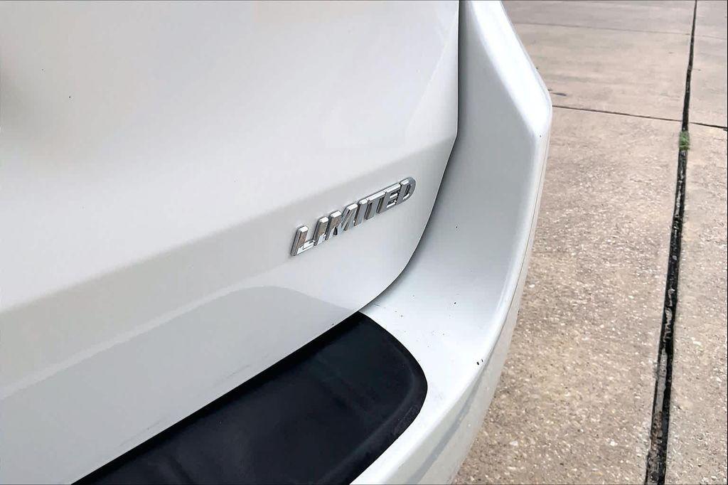 used 2020 Toyota Sienna car, priced at $26,995