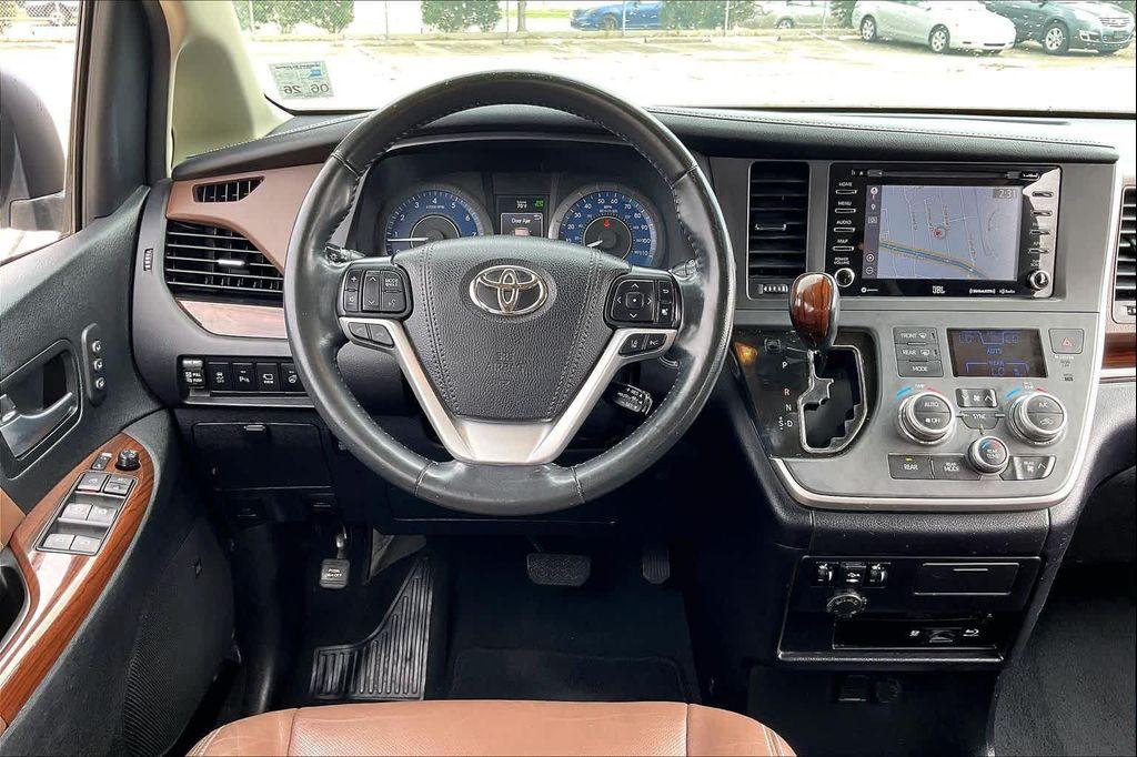 used 2020 Toyota Sienna car, priced at $26,995