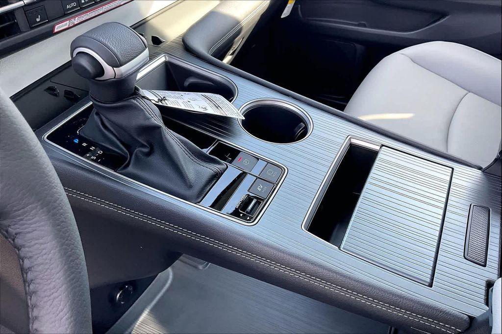 new 2026 Toyota Sienna car, priced at $46,173