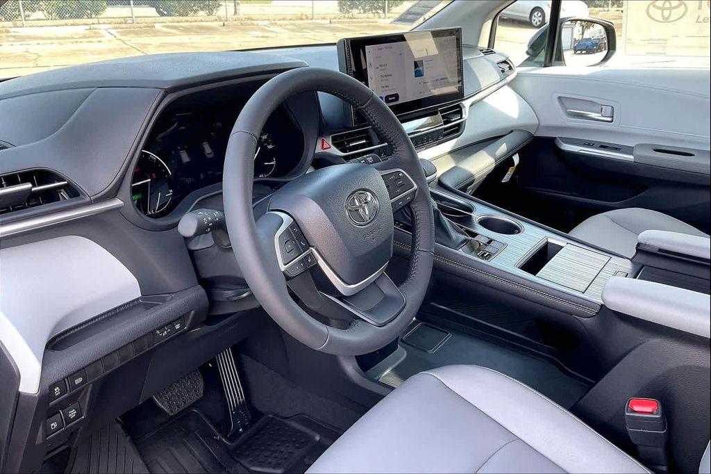 new 2026 Toyota Sienna car, priced at $46,173
