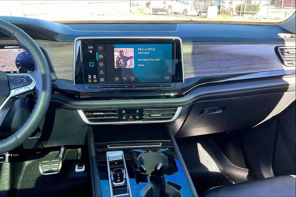 used 2025 Volkswagen Atlas car, priced at $42,385