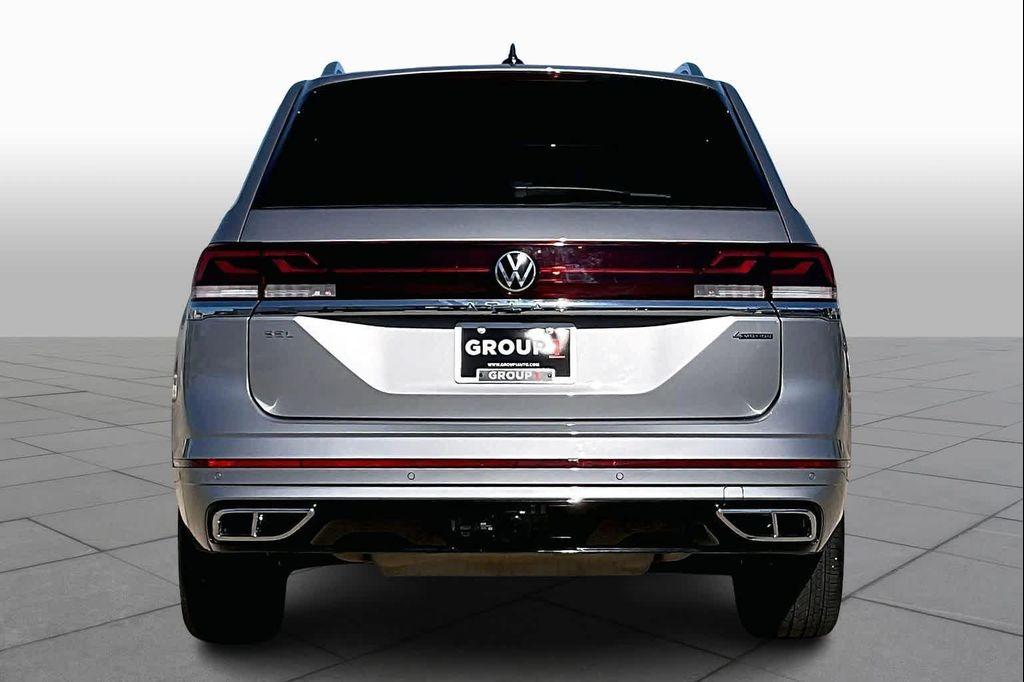 used 2025 Volkswagen Atlas car, priced at $42,385