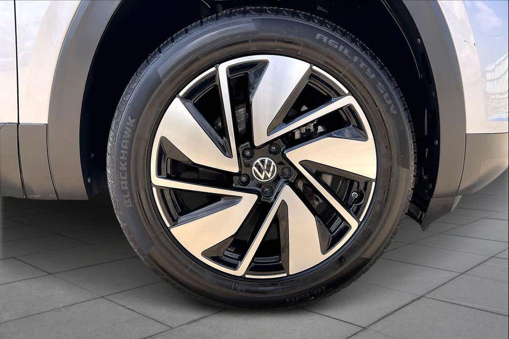 used 2024 Volkswagen Atlas car, priced at $26,995