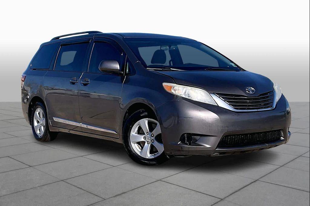 used 2017 Toyota Sienna car, priced at $6,600