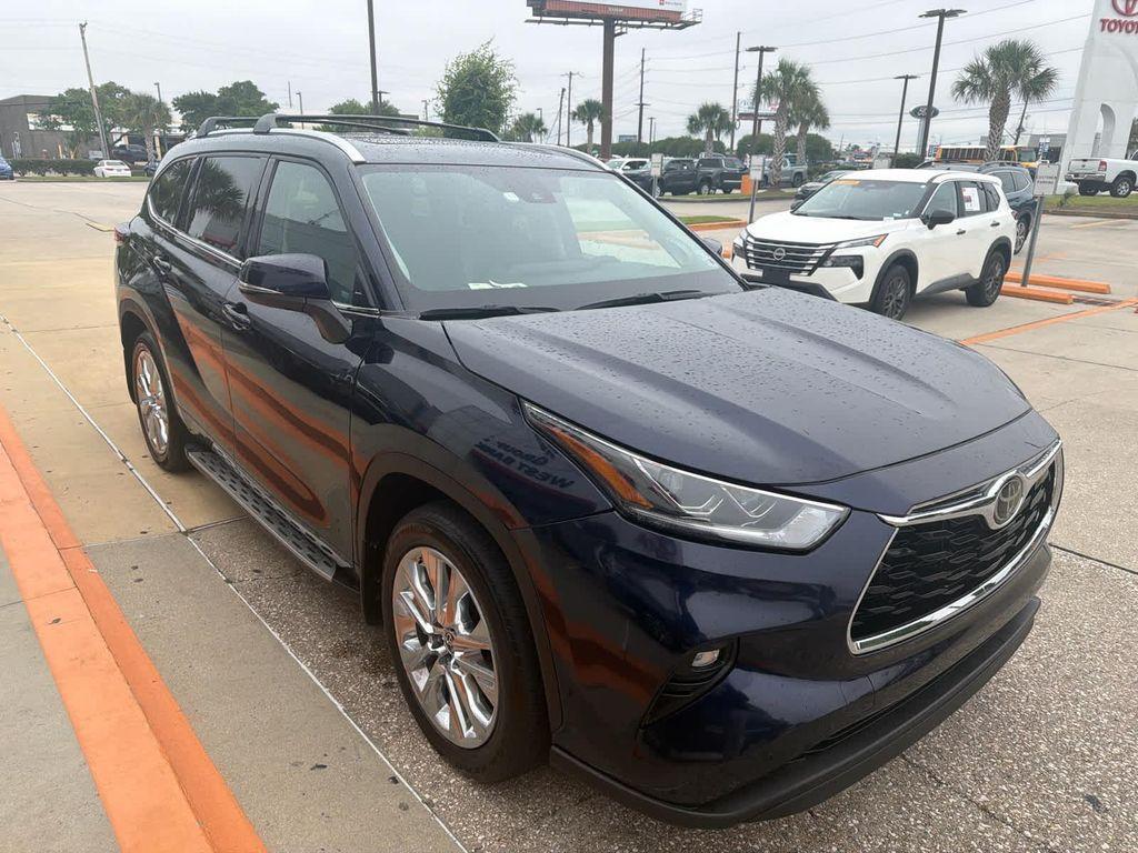 used 2024 Toyota Highlander car, priced at $43,431