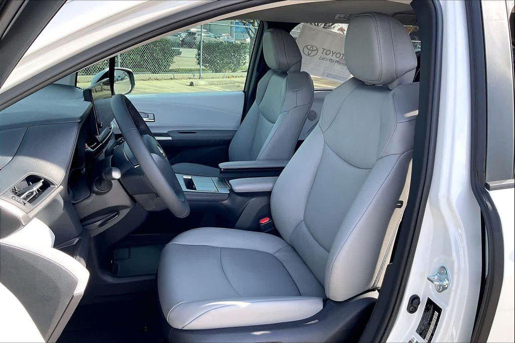 new 2026 Toyota Sienna car, priced at $48,579
