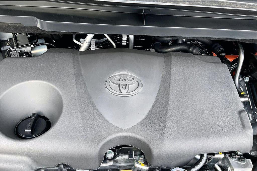 new 2026 Toyota Sienna car, priced at $48,579
