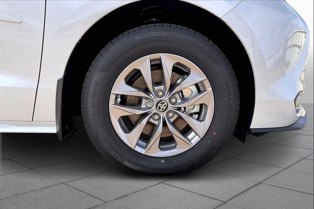 new 2026 Toyota Sienna car, priced at $48,579