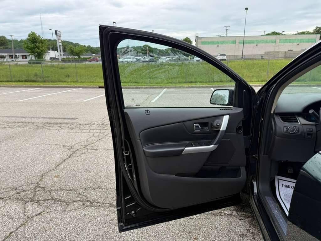 used 2013 Ford Edge car, priced at $5,950