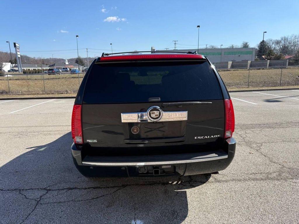 used 2010 Cadillac Escalade car, priced at $7,999