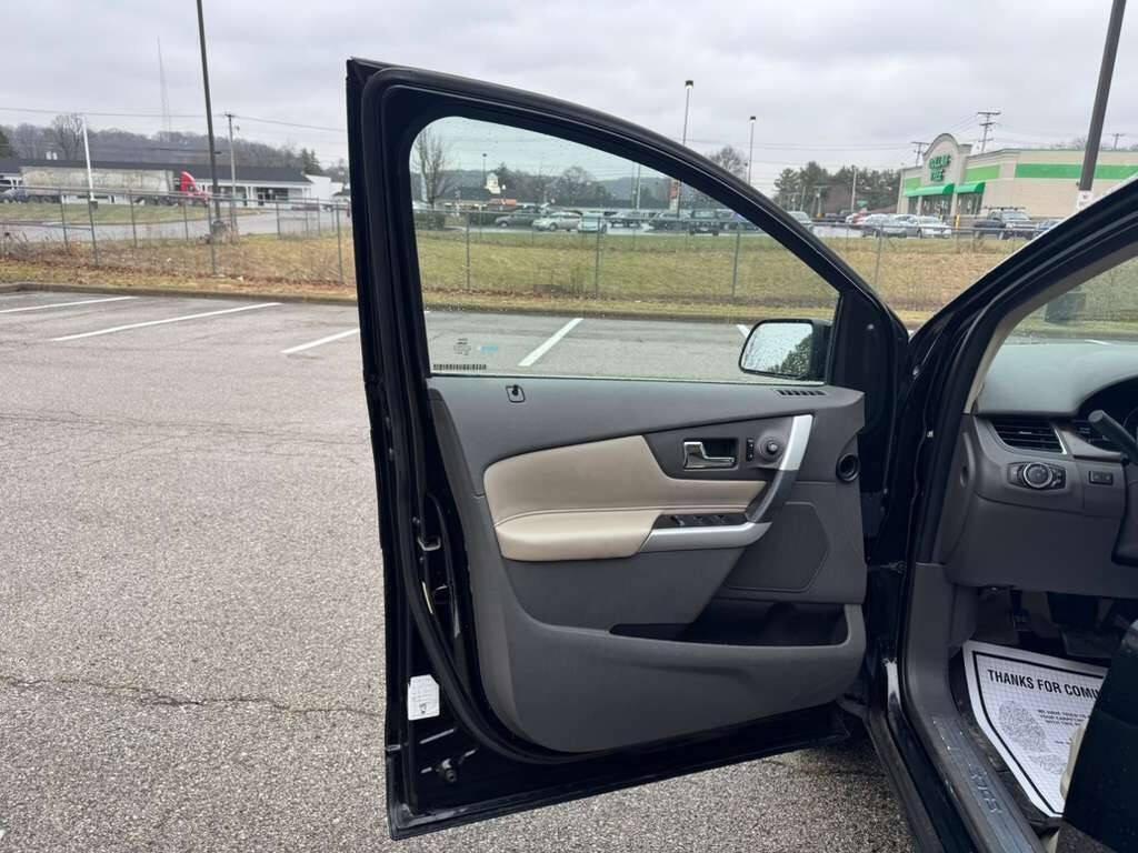 used 2012 Ford Edge car, priced at $5,500