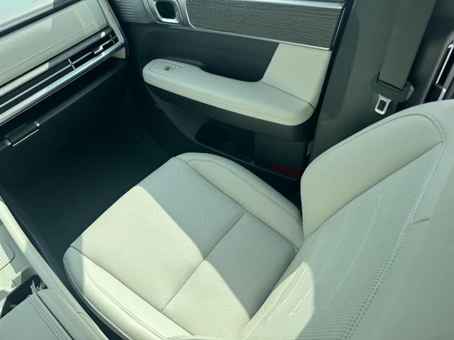 used 2025 Hyundai Santa Fe car, priced at $36,999