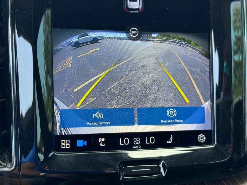 used 2022 Volvo XC60 car, priced at $26,301