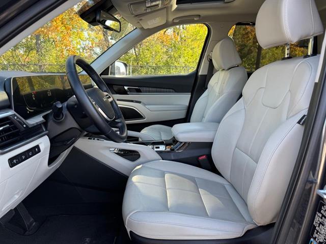 used 2024 Kia Telluride car, priced at $35,904