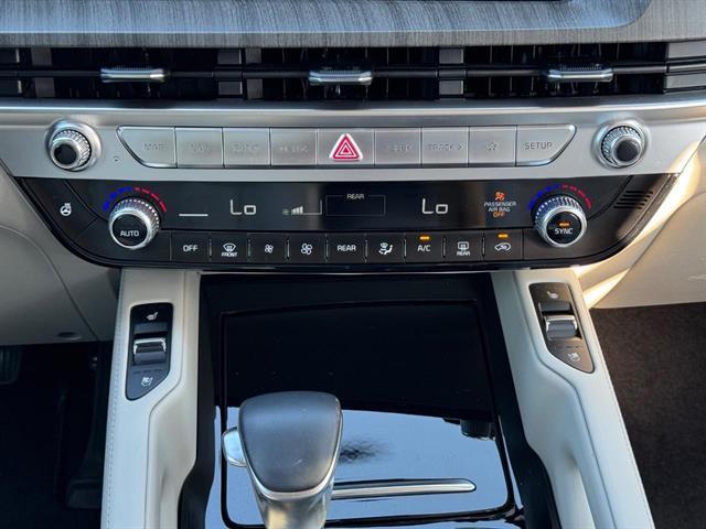 used 2024 Kia Telluride car, priced at $35,904