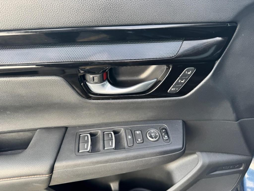 used 2023 Honda CR-V Hybrid car, priced at $33,235